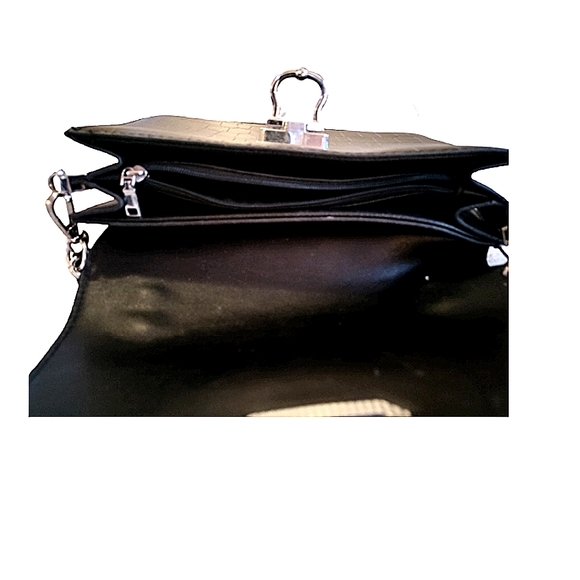 Gator Clutch w/ optional strap - Picture 5 of 11